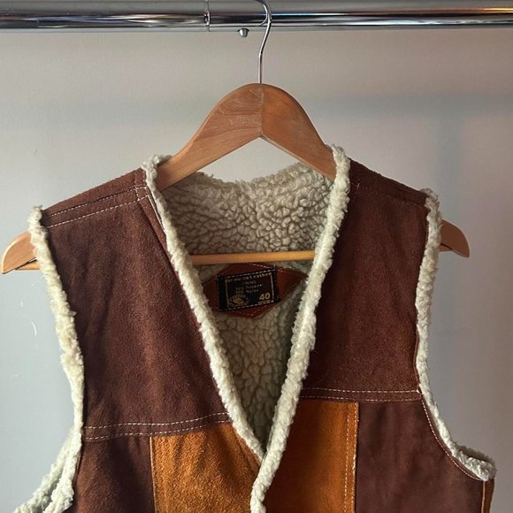 VINTAGE LEATHER SHEARLING-STYLE WESTERN SUEDE BROWN VEST ADULT SIZE 40 - Picture 6 of 6